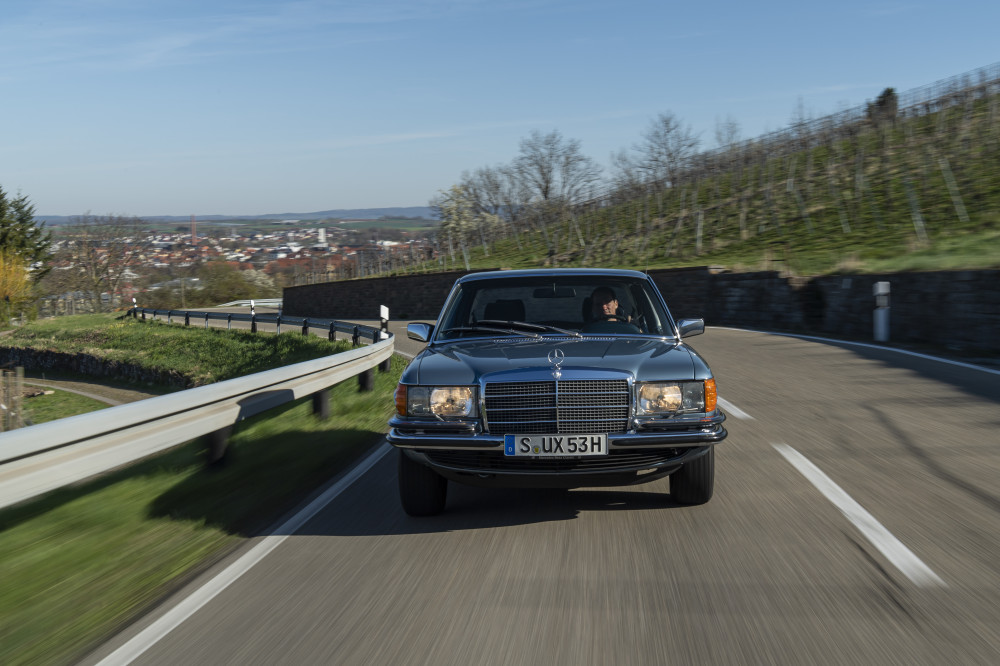 Mercedes-Benz 450 SEL 6.9